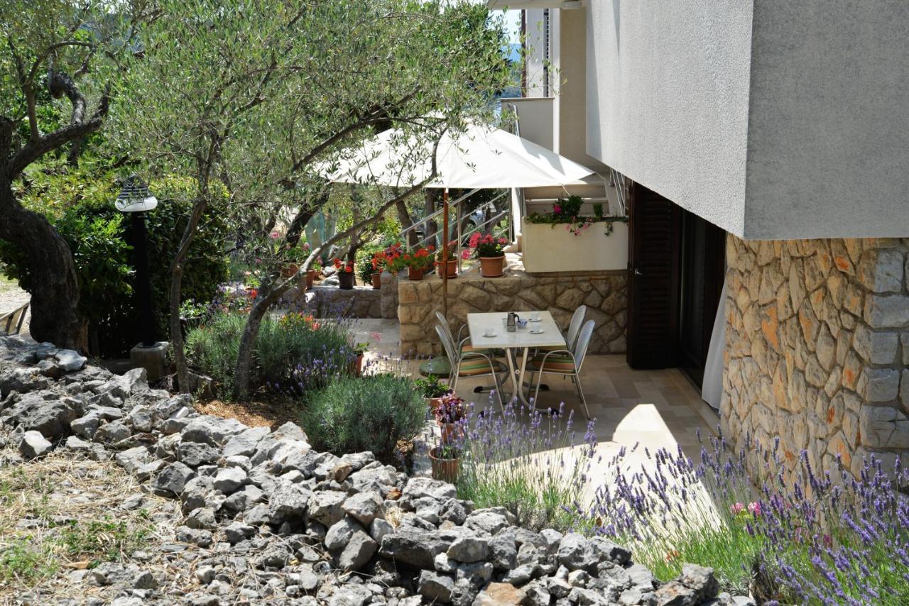 Apartments Palma & Pino 크레스 외부 사진