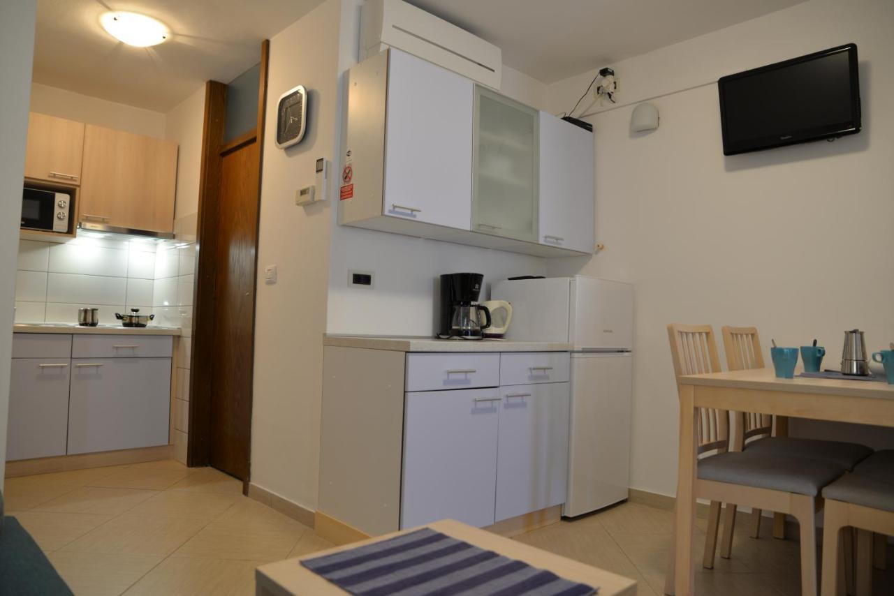 Apartments Palma & Pino 크레스 외부 사진