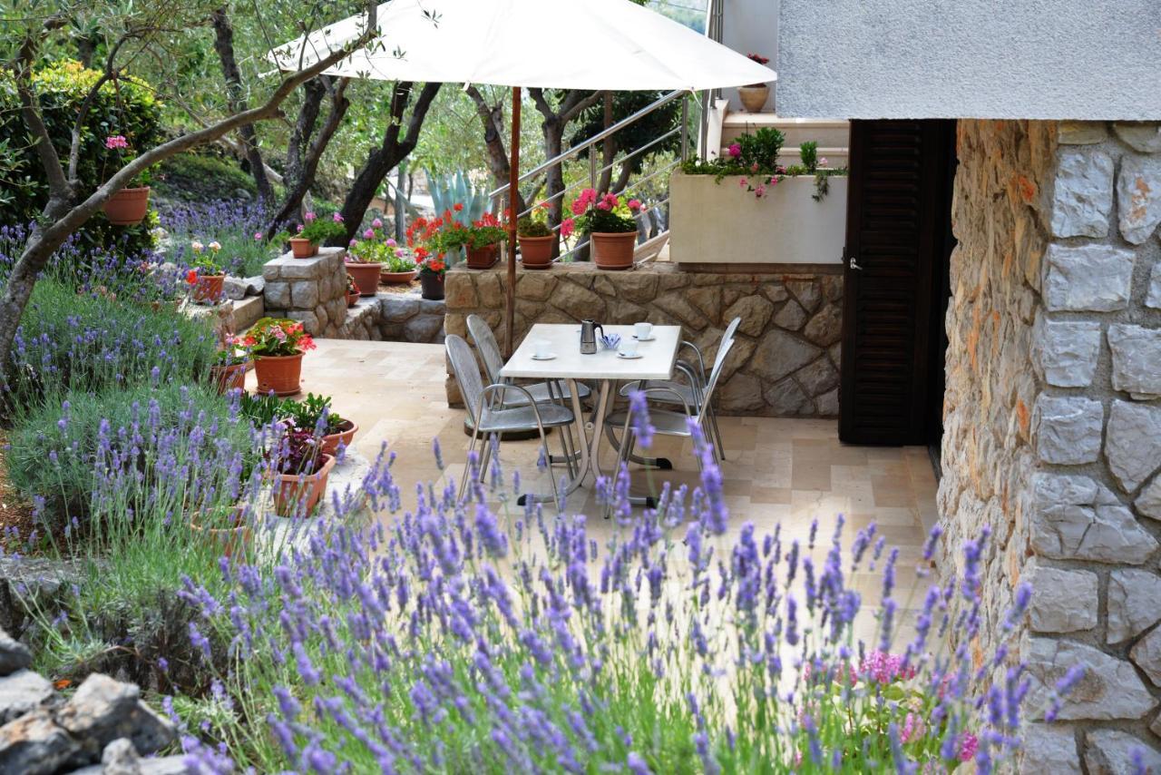 Apartments Palma & Pino 크레스 외부 사진