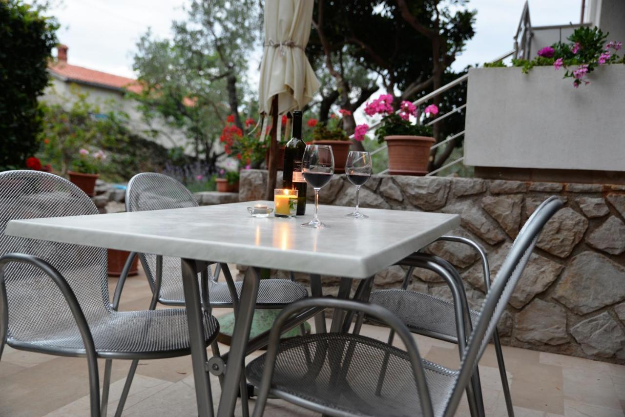 Apartments Palma & Pino 크레스 외부 사진
