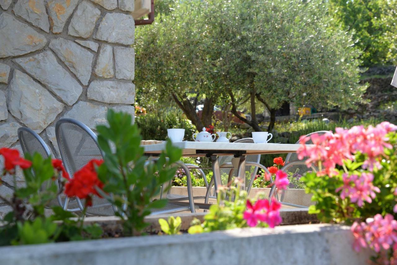 Apartments Palma & Pino 크레스 외부 사진